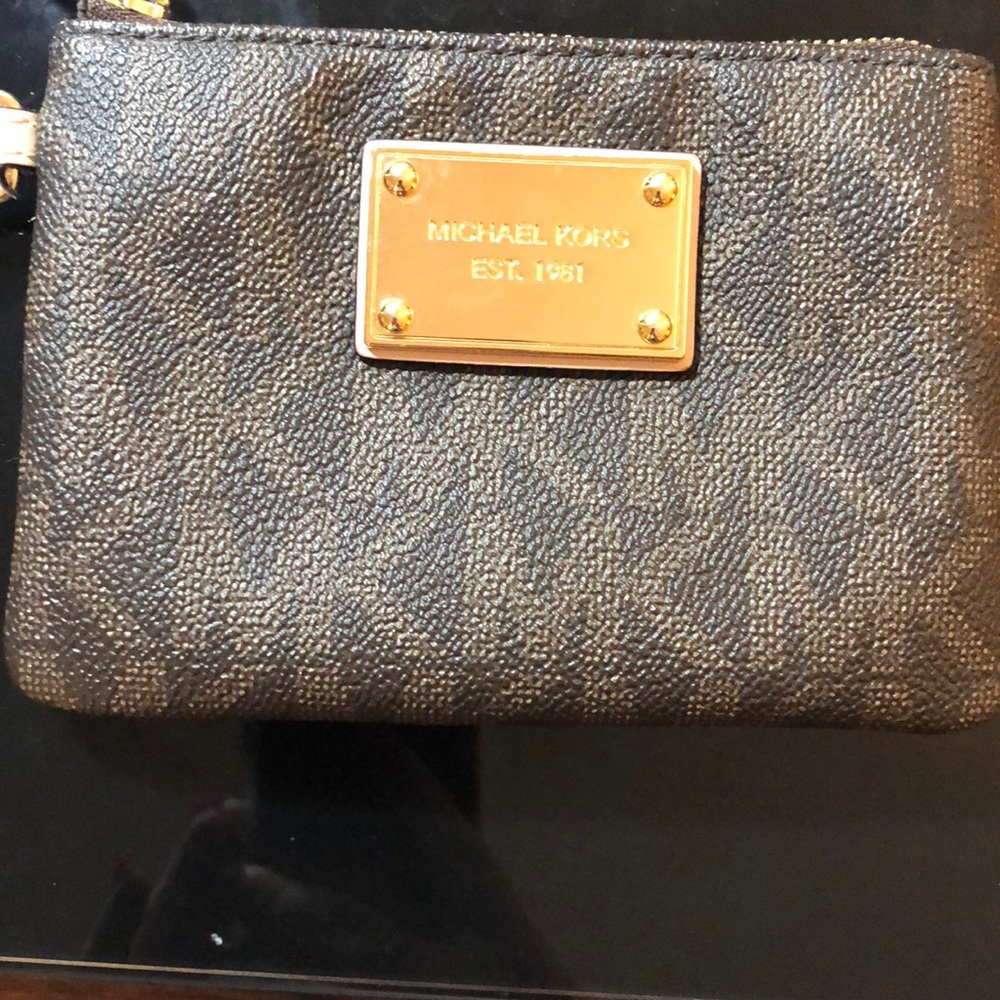 Michael Kors Logo Wristlet